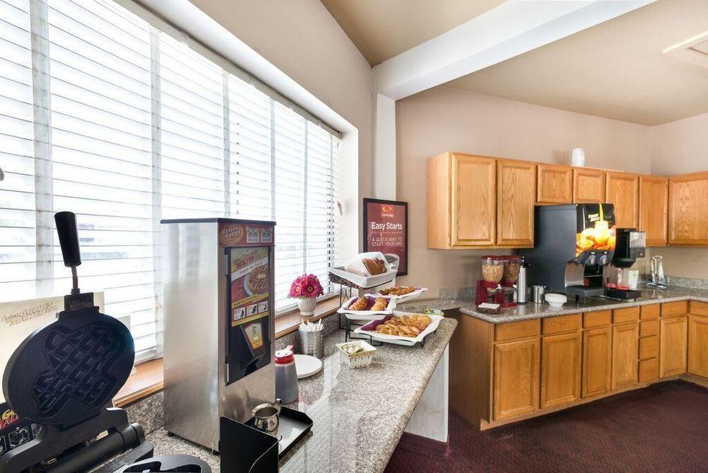 University Inn & Suites Σαν Αντόνιο Εξωτερικό φωτογραφία