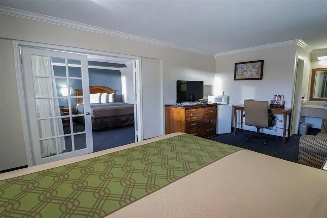 University Inn & Suites Σαν Αντόνιο Εξωτερικό φωτογραφία